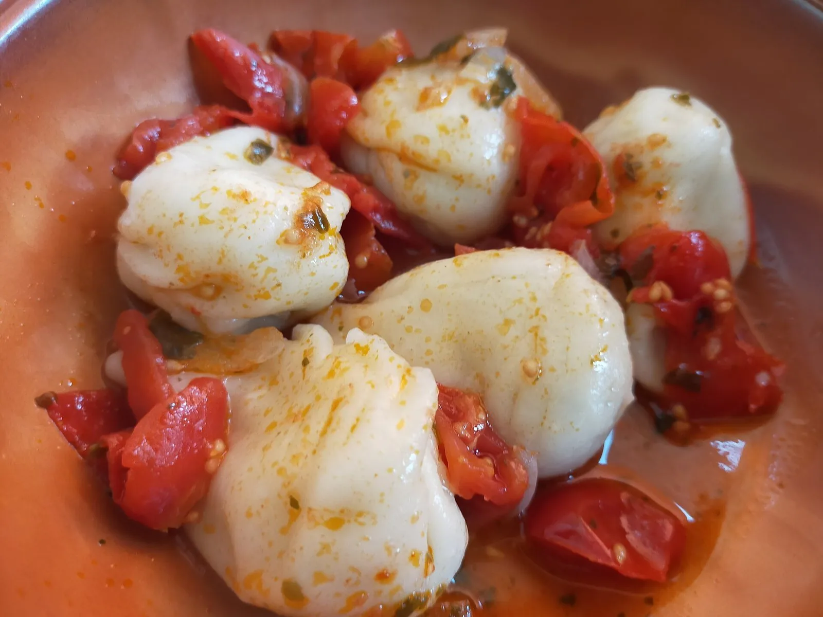 Culurgiones con pomodoro fresco